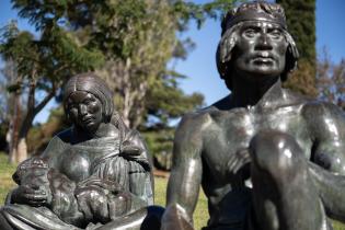 Plantación de árboles en conmemoración del Día de la Nación Charrúa y la Identidad Indígena de Uruguay