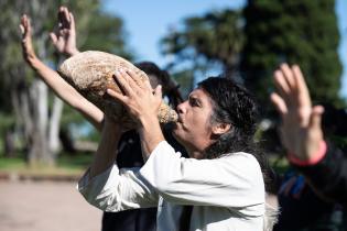 Plantación de árboles en conmemoración del Día de la Nación Charrúa y la Identidad Indígena de Uruguay