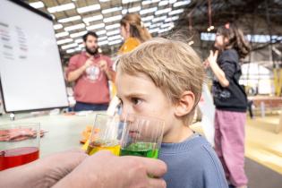 Feria interactiva de neurociencia en el Espacio Modelo Feria interactiva de neurociencia en el Espacio Modelo