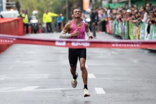 Maratón Montevideo 2024 Maratón Montevideo 2024