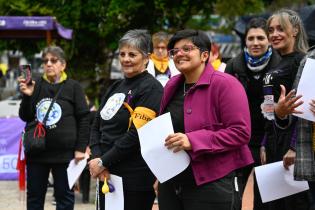 Jornada de sensibilización sobre fibromialgia en la plaza de los Treinta y Tres Jornada de sensibilización sobre fibromialgia en la plaza de los Treinta y Tres