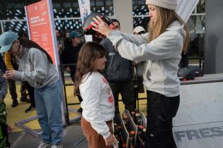 Taller de skate para mujeres en el Espacio Modelo en el marco de los 300 años de Montevideo Taller de skate para mujeres en el Espacio Modelo en el marco de los 300 años de Montevideo