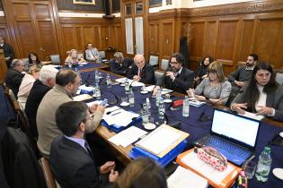 Comparecencia de delegación de la Intendencia ante comisión del Senado por funcionamiento de la UAM Comparecencia de delegación de la Intendencia ante comisión del Senado por funcionamiento de la UAM