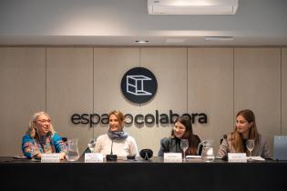 Presentación del libro «Los nietos te cuentan cómo fue», en el Espacio Colabora Presentación del libro «Los nietos te cuentan cómo fue», en el Espacio Colabora