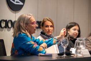 Presentación del libro «Los nietos te cuentan cómo fue», en el Espacio Colabora Presentación del libro «Los nietos te cuentan cómo fue», en el Espacio Colabora