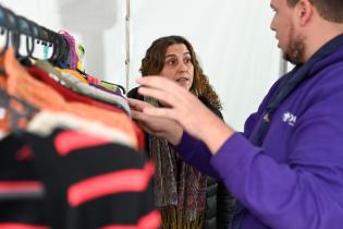 Directora de Desarrollo Social, Mercedes Clara en rueda de prensa por campaña del abrigo Directora de Desarrollo Social, Mercedes Clara en rueda de prensa por campaña del abrigo