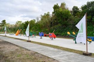  Inauguración de plaza en Felipe Cardoso