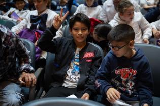 Función del programa Crece Desde el Pie de Gira, en la Feria del Libro Infantil y Juvenil 2024 Función del programa Crece Desde el Pie de Gira, en la Feria del Libro Infantil y Juvenil 2024