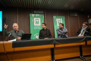 Presentación y evaluación participativa de avances del programa de extensión Construcción colectiva Presentación y evaluación participativa de avances del programa de extensión Construcción colectiva