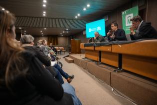 Presentación y evaluación participativa de avances del programa de extensión Construcción colectiva