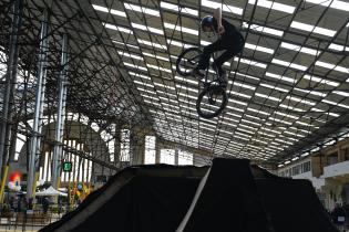 Escuelita BMX, en el Modelo a Jugar en Espacio Modelo Escuelita BMX, en el Modelo a Jugar en Espacio Modelo