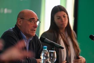 Conferencia de prensa Auto al día, la Intendencia de Montevideo inicia un relevamiento de los vehículos con multa Conferencia de prensa Auto al día, la Intendencia de Montevideo inicia un relevamiento de los vehículos con multa