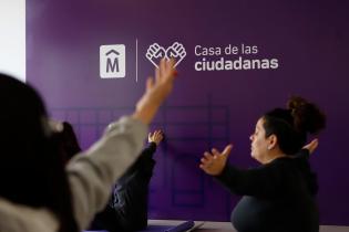Clases de yoga en la Casa de las Ciudadanas Clases de yoga en la Casa de las Ciudadanas