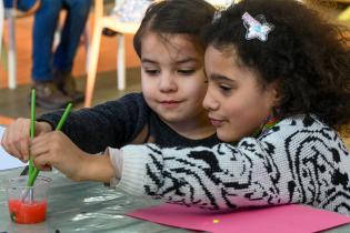 Bienal infantil, taller de dibujo, pintura y creación: Mi ciudad. Identidades. Agua y biodiversidad Bienal infantil, taller de dibujo, pintura y creación: Mi ciudad. Identidades. Agua y biodiversidad