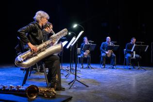 Gira barrial de la Banda Sinfónica de Montevideo, espectáculo Seis Saxos