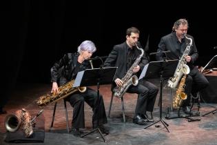 Gira barrial de la Banda Sinfónica de Montevideo, espectáculo Seis Saxos Gira barrial de la Banda Sinfónica de Montevideo, espectáculo Seis Saxos