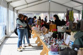 Feria de emprendimientos en la explanada de la Intendencia de Montevideo Feria de emprendimientos en la explanada de la Intendencia de Montevideo