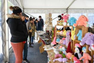 Feria de emprendimientos en la explanada de la Intendencia de Montevideo Feria de emprendimientos en la explanada de la Intendencia de Montevideo