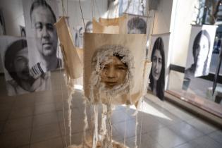 Exposición Visibles en el MUHAR Exposición Visibles en el MUHAR