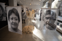 Exposición «Invisibles» en el Muhar