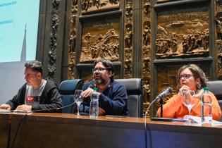 Encuentro entre Departamentos de la Intendencia y los Concejos Vecinales Encuentro entre Departamentos de la Intendencia y los Concejos Vecinales