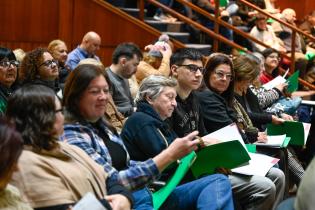 Encuentro entre Departamentos de la Intendencia y los Concejos Vecinales Encuentro entre Departamentos de la Intendencia y los Concejos Vecinales
