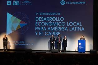 Apertura del 4° Foro Regional de Desarrollo Económico Local Apertura del 4° Foro Regional de Desarrollo Económico Local