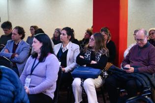 Mesa 4: Presentación de prácticas innovadoras en desarrollo económico local Mesa 4: Presentación de prácticas innovadoras en desarrollo económico local