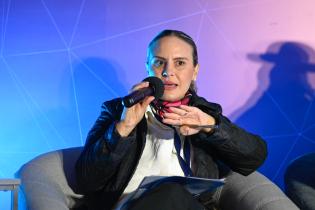 Mesa 3 : Autonomía Económica y empoderamiento de las mujeres Mesa 3 : Autonomía Económica y empoderamiento de las mujeres