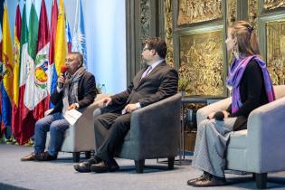 Mesa de clausura Nuevos desafíos del modelo de desarrollo económico local Mesa de clausura Nuevos desafíos del modelo de desarrollo económico local
