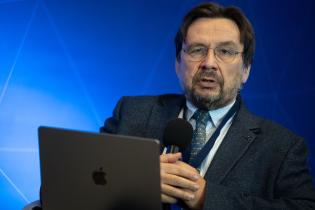 Mesa 7: Trabajo decente, empleo y justicia social en el contexto de la gestión pública Mesa 7: Trabajo decente, empleo y justicia social en el contexto de la gestión pública