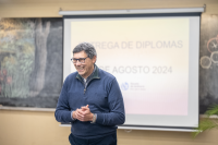 Entrega de diplomas a egresados de la Escuela de Jardinería