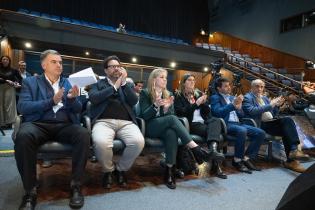 Charla de los los candidatos a la presidencia, Yamandú Orsi y Pablo Mieres en el congreso URUGUAY LGBT+ Summit Pride Connection Montevideo 2024