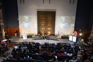 Charla de los los candidatos a la presidencia, Yamandú Orsi y Pablo Mieres en el congreso URUGUAY LGBT+ Summit Pride Connection Montevideo 2024