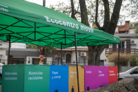 Ecocentro móvil en la feria de plaza de los Olímpicos 