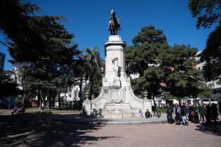 Jornadas de Patrimonio, Cultura, Identidad y Futuro: Recorrida por Ciudad Vieja junto al Arq. Luis Martín Bogdanovich Jornadas de Patrimonio, Cultura, Identidad y Futuro: Recorrida por Ciudad Vieja junto al Arq. Luis Martín Bogdanovich
