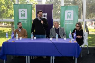 Firma de convenio de la Intendencia de Montevideo con el Municipio B y el Club Defensor Sporting