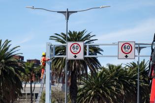 Nuevos carteles de límite de velocidad en la Rambla y Carlos María Morales Nuevos carteles de límite de velocidad en la Rambla y Carlos María Morales