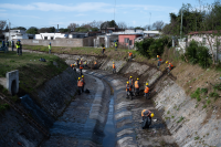 Trabajos de limpieza en cantera del barrio Marconi