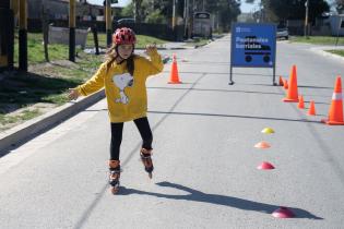 Peatonal barrial en las calles Camino Oncativo y Carlos César Lenzi