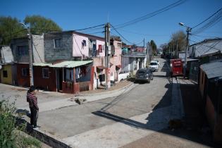 Asfaltado de las calles Cno. Hudson y Pasaje la Vía, en el barrio Maldonado