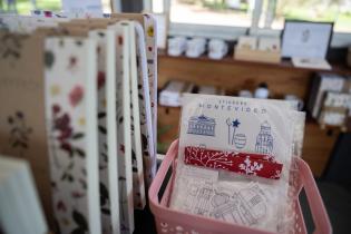 Inauguración de kiosco de venta de souvenirs y baños accesibles en el Jardín Botánico