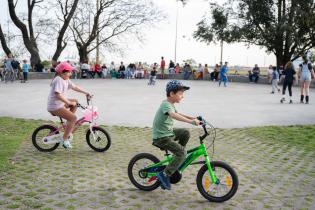 Actividades en el parque Capurro por el día de las plazas y los barrios