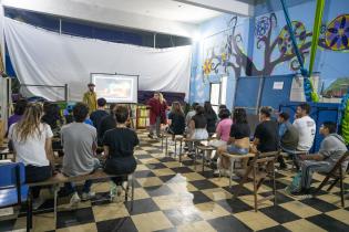 Función de Teatro en el Aula: Montevideo Ciudad Mágica, en el Centro Juvenil Bella Italia