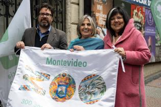 Descubrimiento de placa en homenaje al Teatro Circular de Montevideo, por sus 70 años de historia