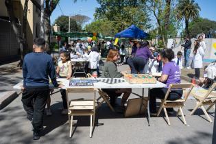 Peatonal barrial en calle Oficial entre 18 de Mayo y 28 de Febrero