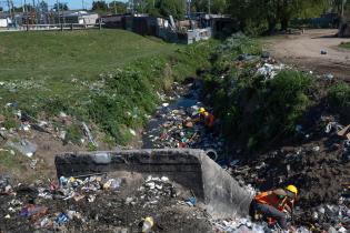 Trabajos de limpieza en calle Dr. Ernesto Quintela