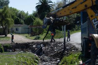 Trabajos de limpieza en calle Dr. Ernesto Quintela