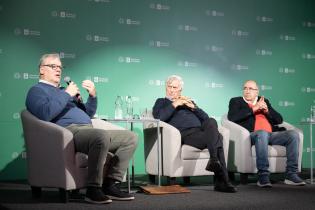 Presentación de «El Matrero», de Walter Serrano Abella y Javier Vaz en la Feria Internacional del Libro Presentación de «El Matrero», de Walter Serrano Abella y Javier Vaz en la Feria Internacional del Libro