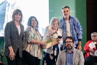 Ceremonia de reconocimiento, Estela García: Mujeres que transforman Montevideo